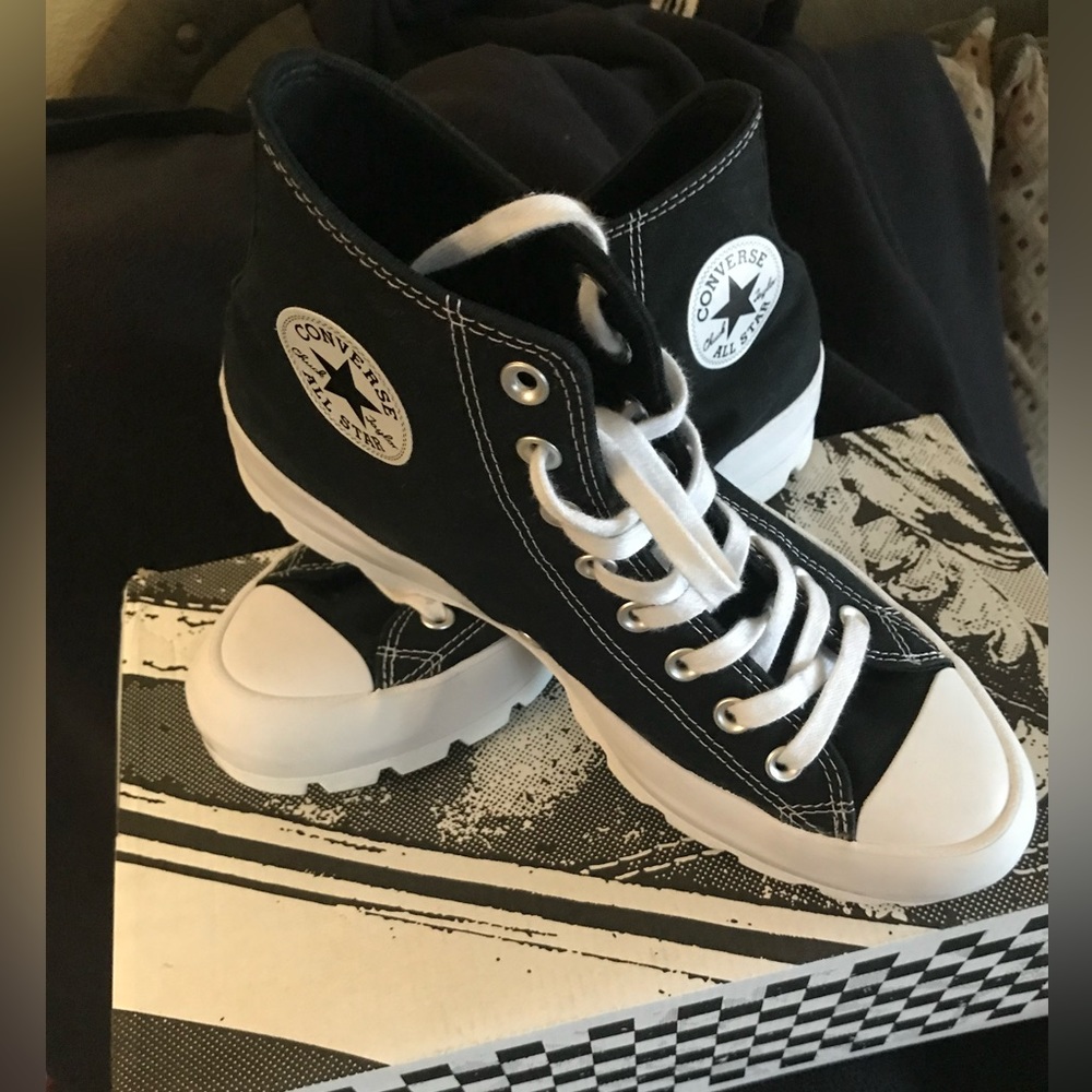 Converse Size 10